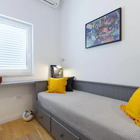 Dalmain Apartment *